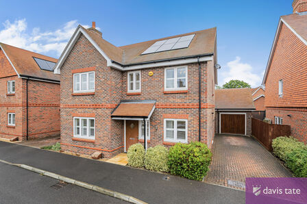 Monitor Way, 4 bedroom Detached House for sale, £750,000