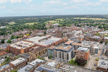 Victoria Street, 1 bedroom  Flat for sale, £81,250