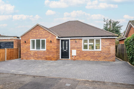 Fontmell Close, 2 bedroom Detached Bungalow for sale, £650,000