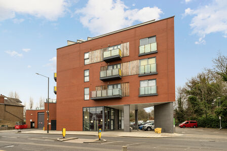 West Barnes Lane, 1 bedroom  Flat for sale, £385,000