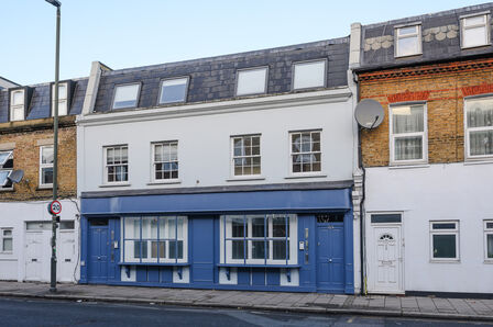 Kingston Road, 1 bedroom  Flat for sale, £395,000