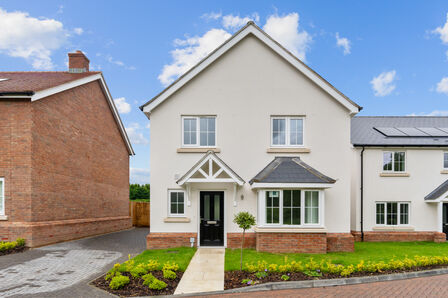 Water Lane, Field View, 4 bedroom Detached House for sale, £530,000