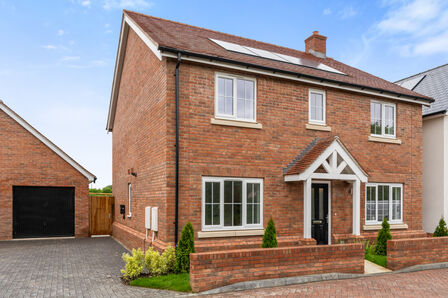 Water Lane, Field View, 4 bedroom Detached House for sale, £600,000