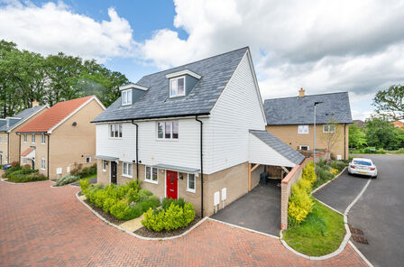 Ellis Drive, 3 bedroom Semi Detached House for sale, £450,000