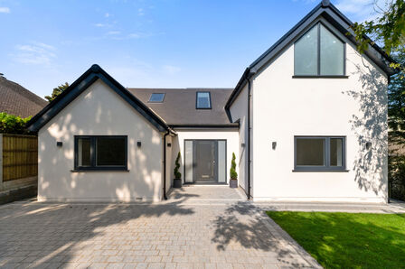 Station Road, 5 bedroom Detached House for sale, £1,499,950