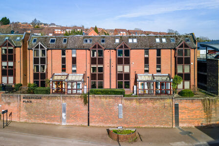 8 Buckingham Place, 2 bedroom  Flat for sale, £230,000