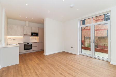 Crosby House, 2 bedroom  Flat for sale, £425,000