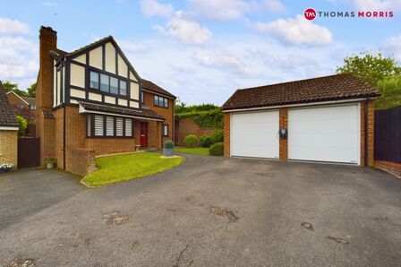 Mallow Walk, 4 bedroom Detached House for sale, £650,000