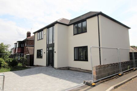 Church Street, 4 bedroom Detached House for sale, £465,000