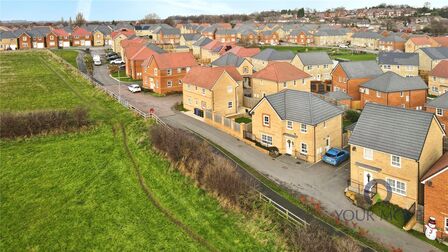 Ring Farm Lane, 4 bedroom Detached House for sale, £350,000