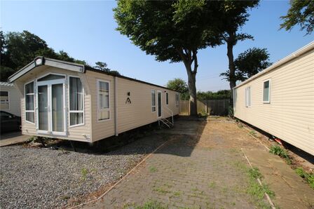 Vale Road, 2 bedroom Detached Property for sale, £35,000