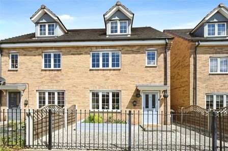 Cornmill Road, 4 bedroom Semi Detached House for sale, £220,000