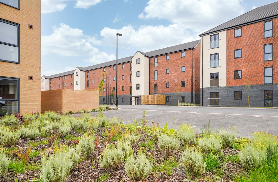 Main image of 2 bedroom  Flat for sale, Foxglove  Way, Balby, South Yorkshire, DN4