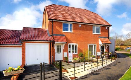 Imperial Gardens, 2 bedroom Semi Detached House for sale, £315,000