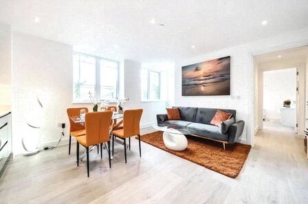 1 bedroom  Flat for sale