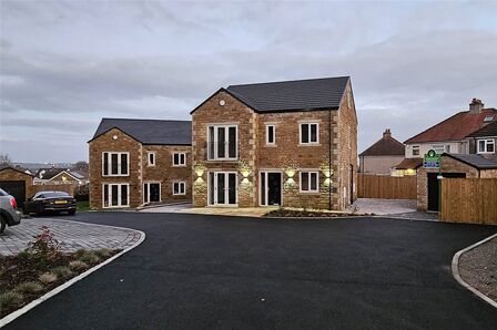 Brant Moor Mews, 5 bedroom Detached House for sale, £525,000