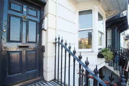 Grand Parade, 8 bedroom Mid Terrace House for sale, £850,000