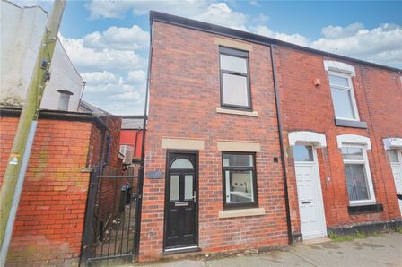 Curzon Road, 2 bedroom End Terrace House for sale, £170,000