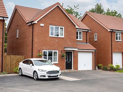 Holly Lane, 4 bedroom Detached House for sale, £430,000