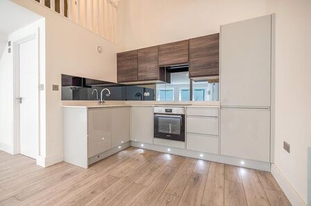 Vulcan House, 2 bedroom  Flat for sale, £379,000